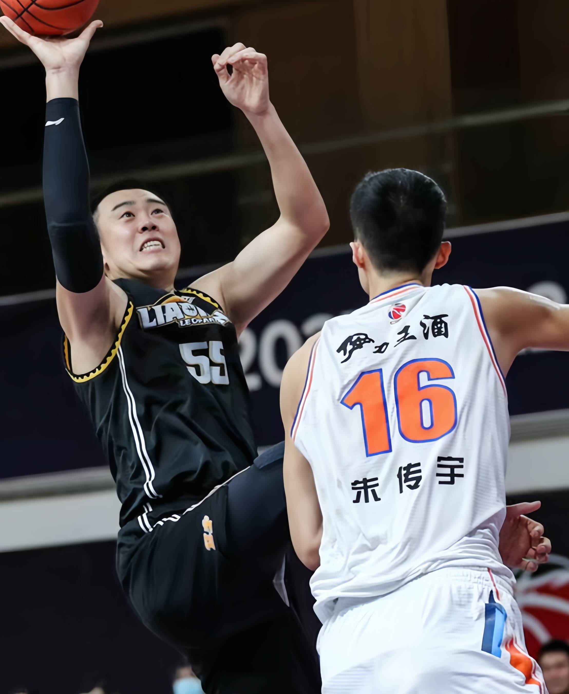 赛后CBA季后赛焦点战，成都蓉城回应争议，赛场秩序良好，临场指挥获称赞(cba总决赛加时赛回放)-金年会电竞